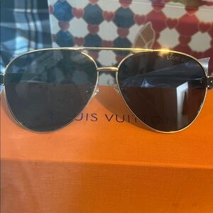Louis Vuitton Gold Frame Aviator Sunglasses with Dark Lenses